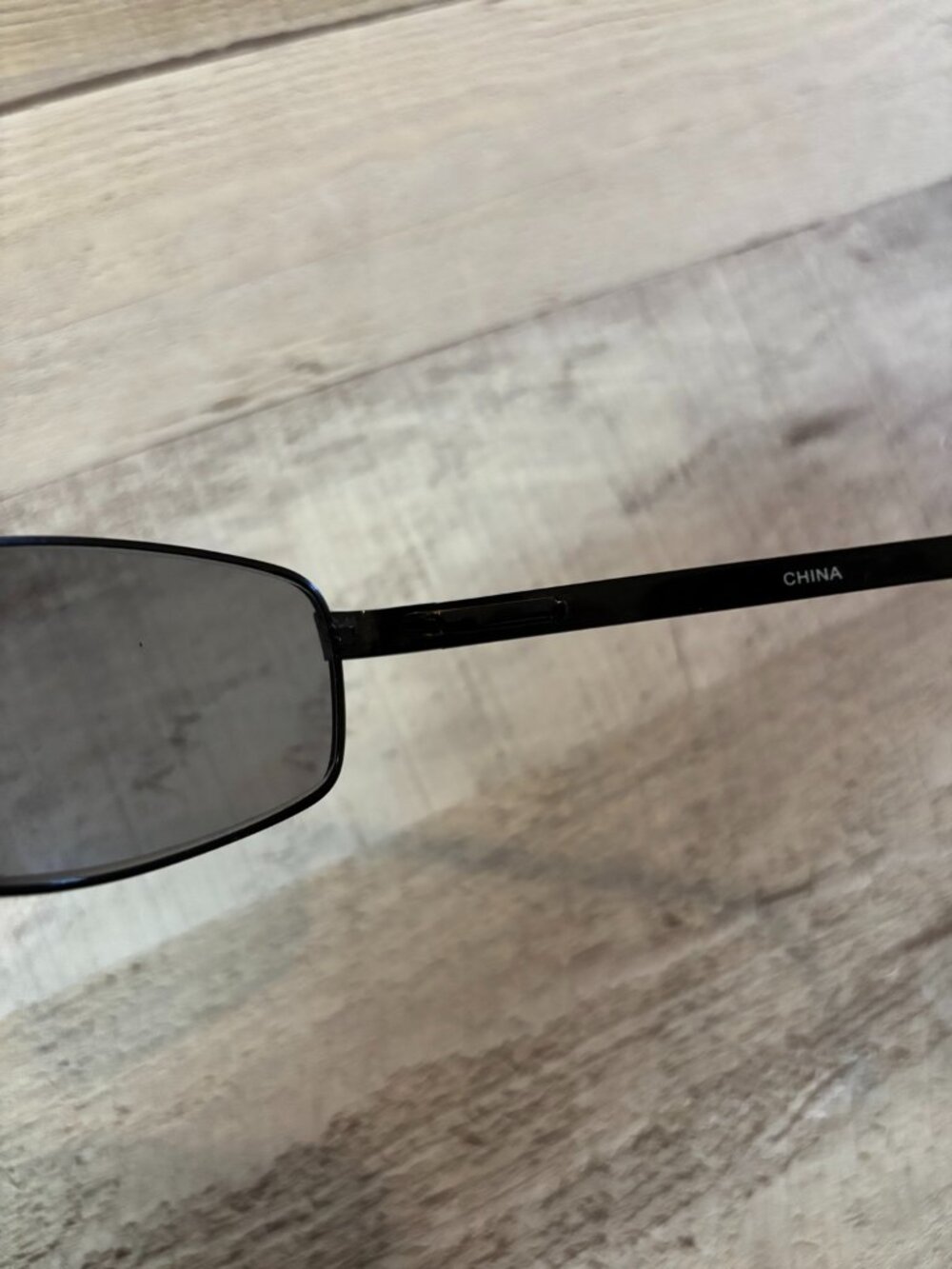 Unisex Black Sunglasses - Picture 3 of 5